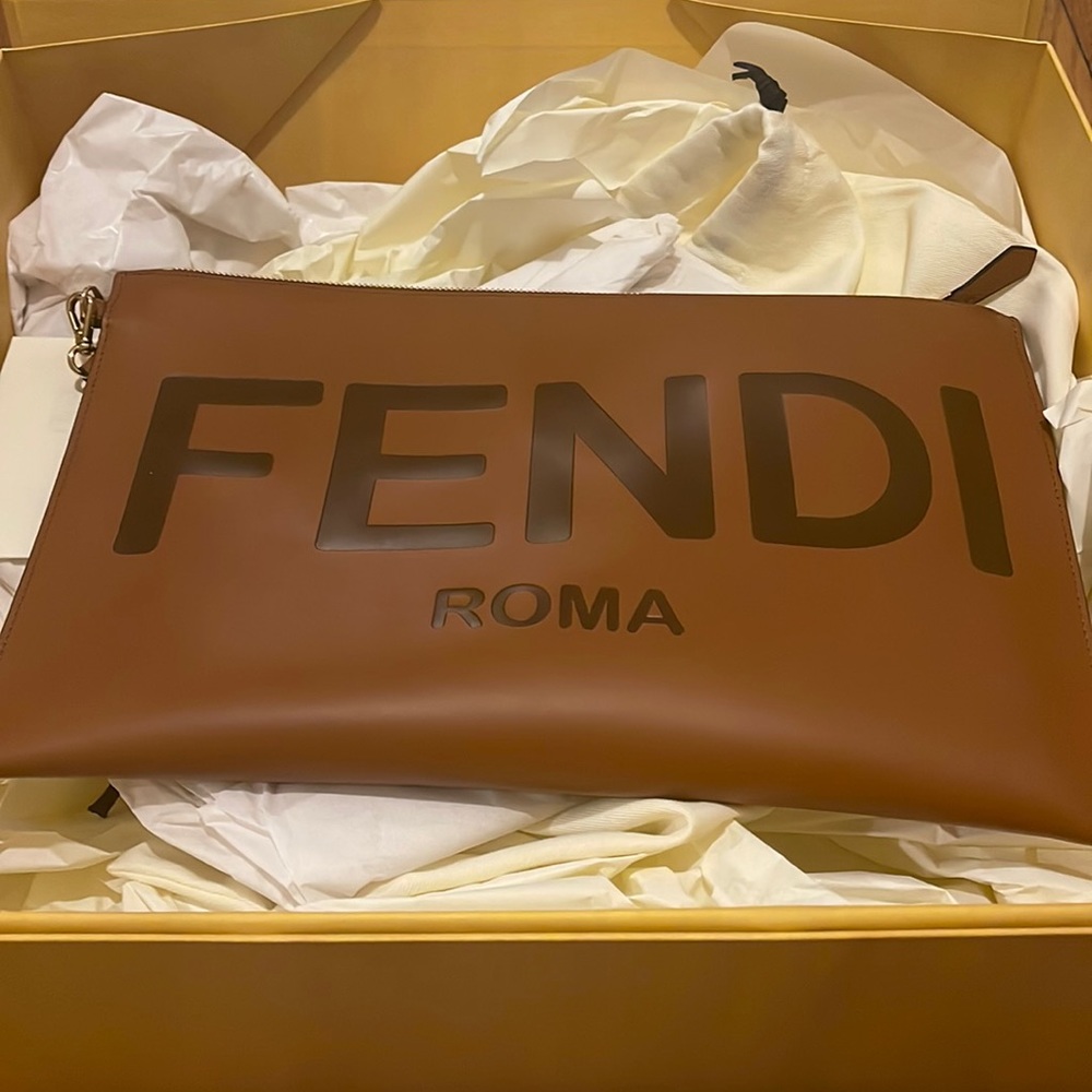 Fendi Logo Flat Pouch Clutch - Picture 3 of 10